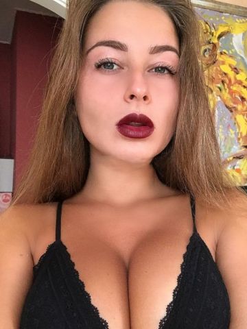 Викуся
